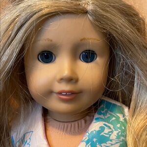 American Girl Doll 2014 Blond Hair Dark Blue Eyes With Clothes